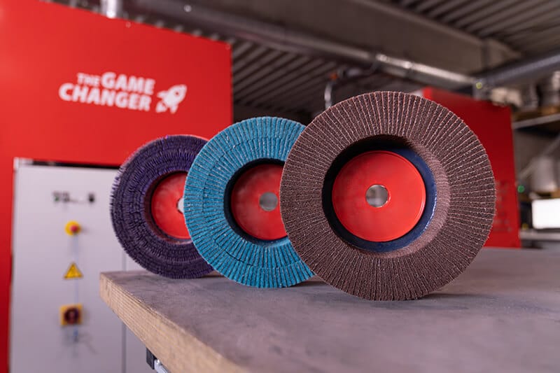 Entgratteller 260 in drei Ausführungen: STANDARD, PRFESSIONELL und HERO